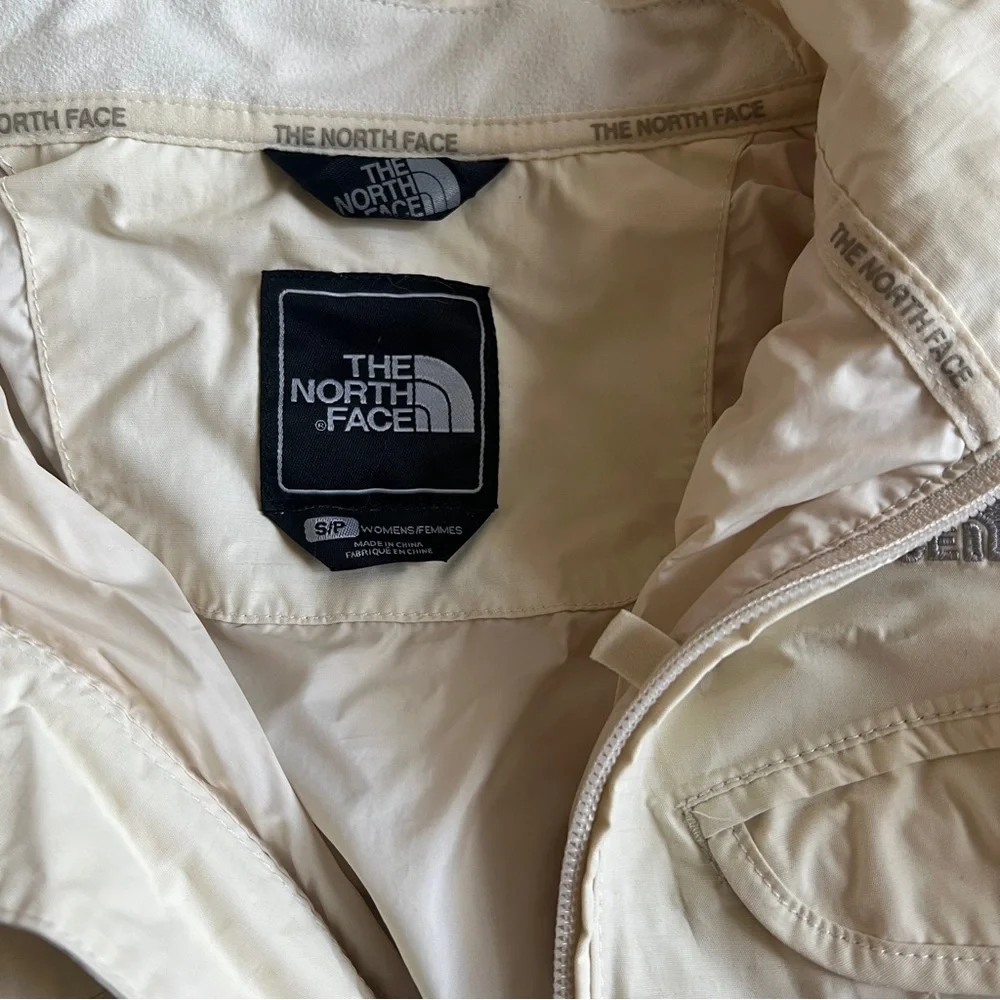 NORTHFACE Raincoat - Picture 5 of 5